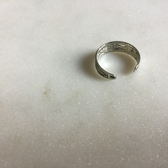 Sterling Silver Toe Ring - Picture 2 of 3